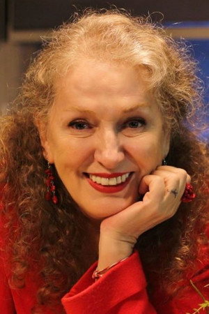 Suzan Kardeş portrait