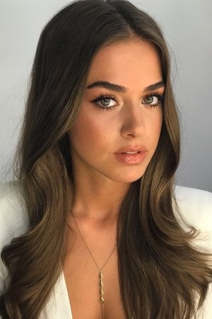 Bensu Soral portrait
