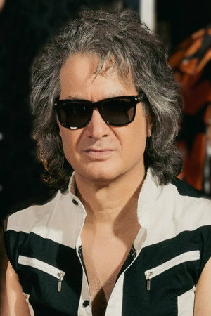 Michael Cartellone portrait