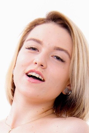 Jessica V portrait