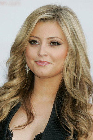 Holly Valance portrait