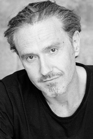 Gary Piquer portrait