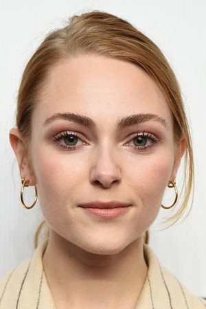 AnnaSophia Robb portrait