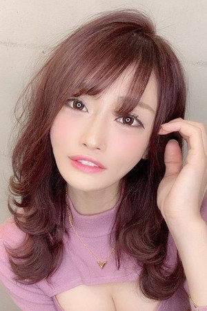 Hina Nanami portrait