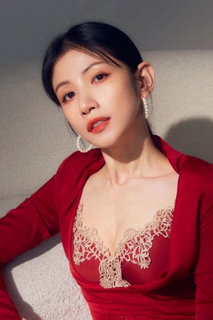 Lee Chien-na portrait