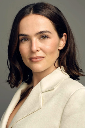 Zoey Deutch portrait