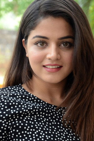 Wamiqa Gabbi portrait