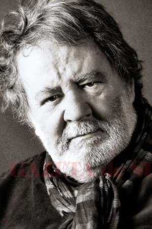 Valer Dellakeza portrait