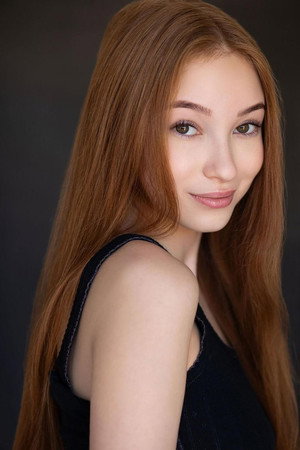 Caroline Elle Abrams portrait