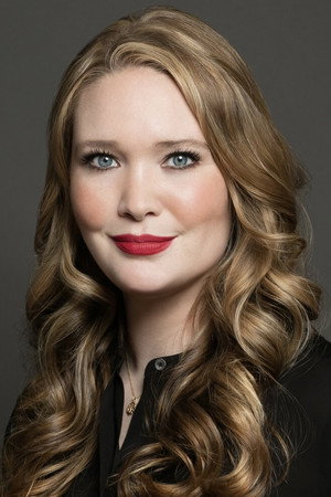 Sarah J. Maas portrait