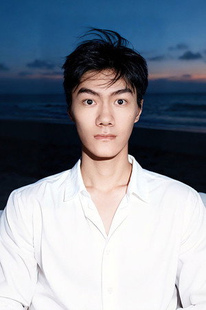 Tonglan Qiu portrait