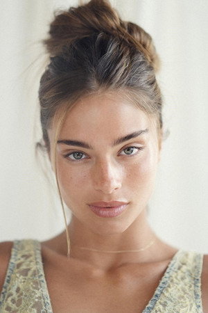 Noa Kirel portrait
