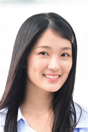 Kim Hye-yoon portrait