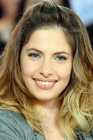 Chloé Coulloud portrait