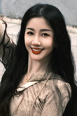 Maggie Chen portrait