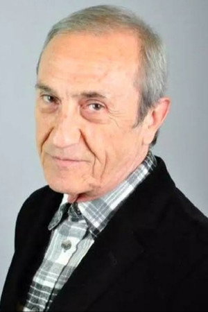 Yaman Tüzcet portrait