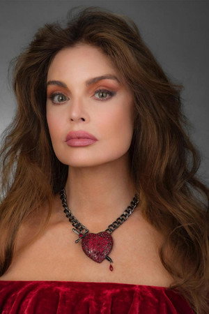 Tracy Scoggins portrait
