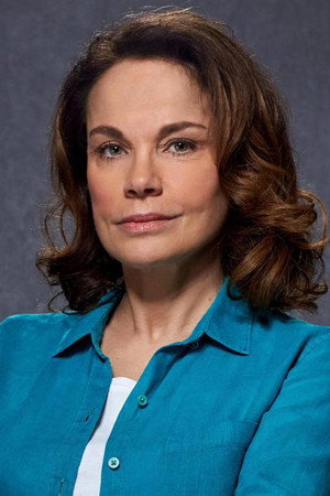 Sigrid Thornton portrait