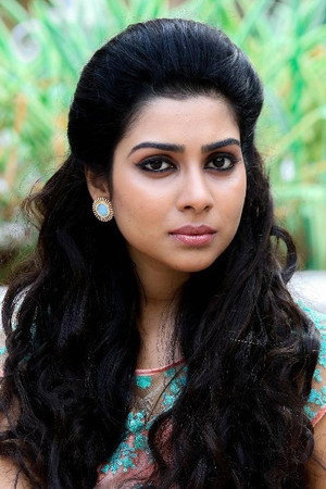 Satna Titus portrait