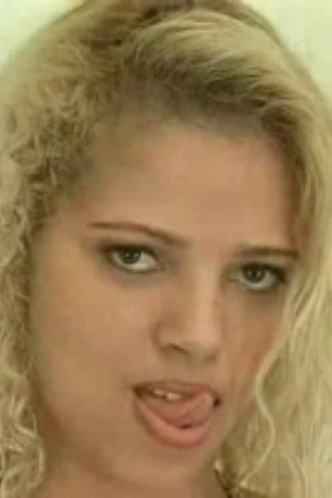 Isis Ribeiro portrait