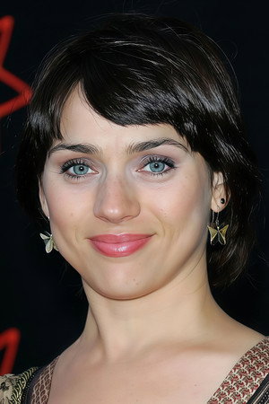 Amanda Ryan portrait