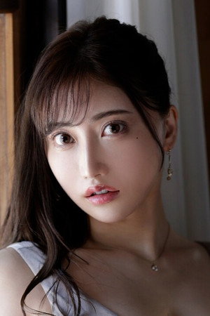 Rin Hachimitsu portrait
