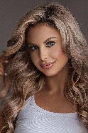 Danielle Glanville portrait