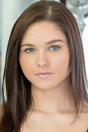 Zoe Bloom portrait