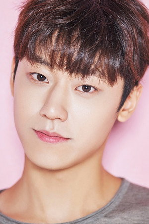 Lee Do-hyun portrait