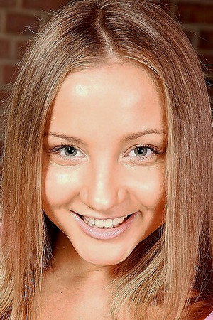 Sinovia portrait