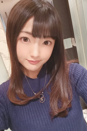 Azusa Natsume portrait