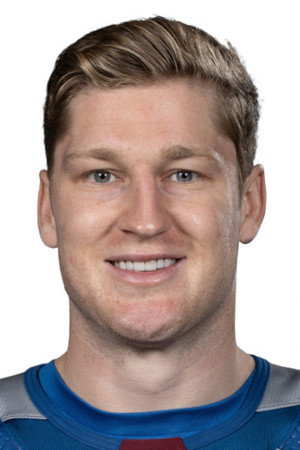 Nathan MacKinnon portrait