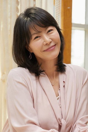Jin Hee-kyung portrait