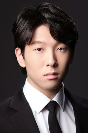 Saehyun Kim portrait