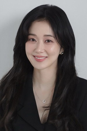 Jang Na-ra portrait