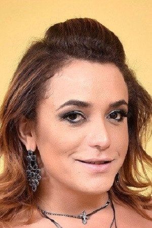 Yasmine de Castro portrait