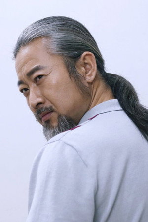 Chu Xiaolong portrait