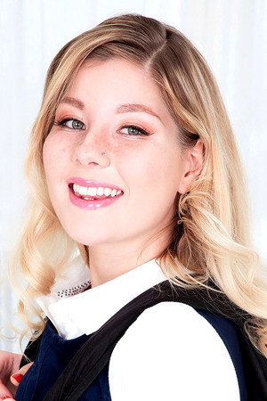 Vienna Rose portrait