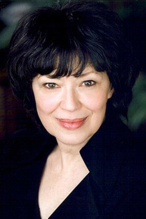 Cayle Chernin portrait