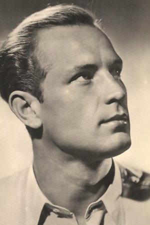 Viktor Staal portrait