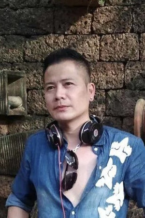 Lê Tuấn Anh portrait