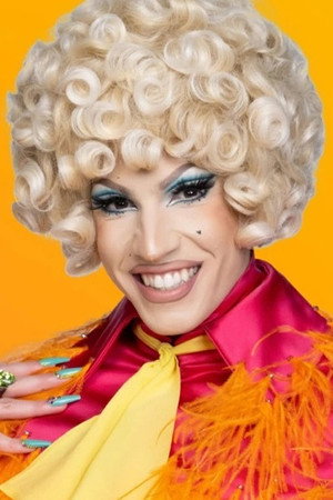Vivian Vanderpuss portrait