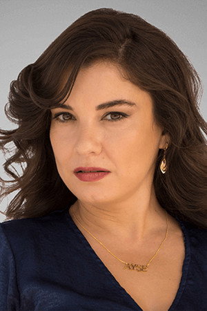 Irem Altug portrait