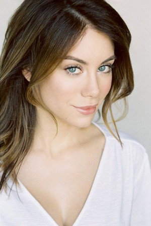 Jennifer Holland portrait