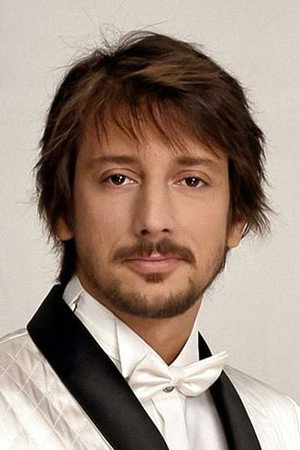 Engin Hepileri portrait