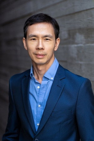 Steven O'Ty portrait
