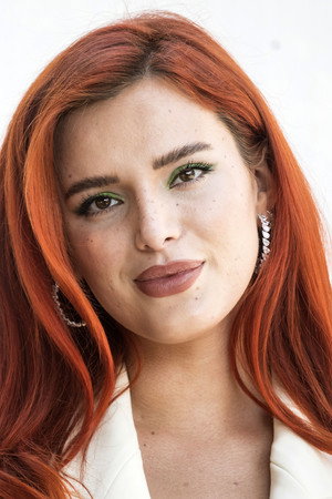 Bella Thorne portrait