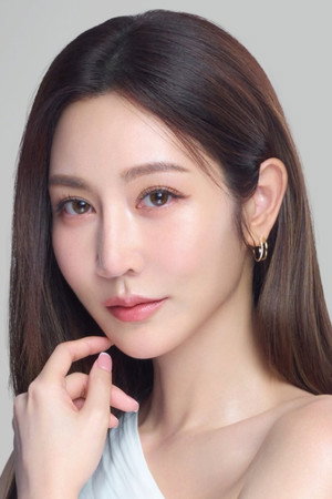 Vicky Tseng portrait