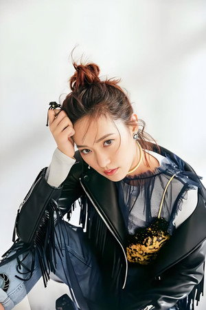 Qu Yue portrait