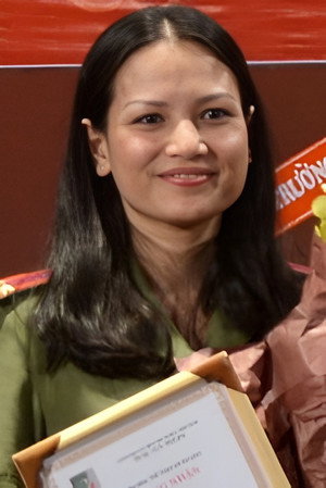 Lê Thuý Nga portrait